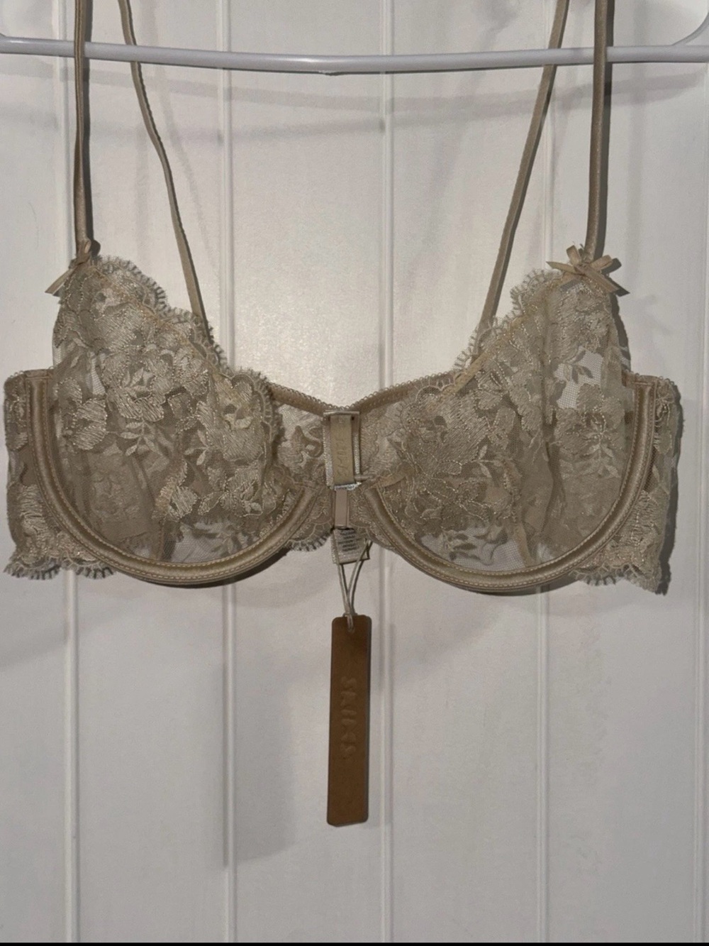 SKIMS Embroidered Lingerie Front Close Unlined Demi Bra 34B Champagne